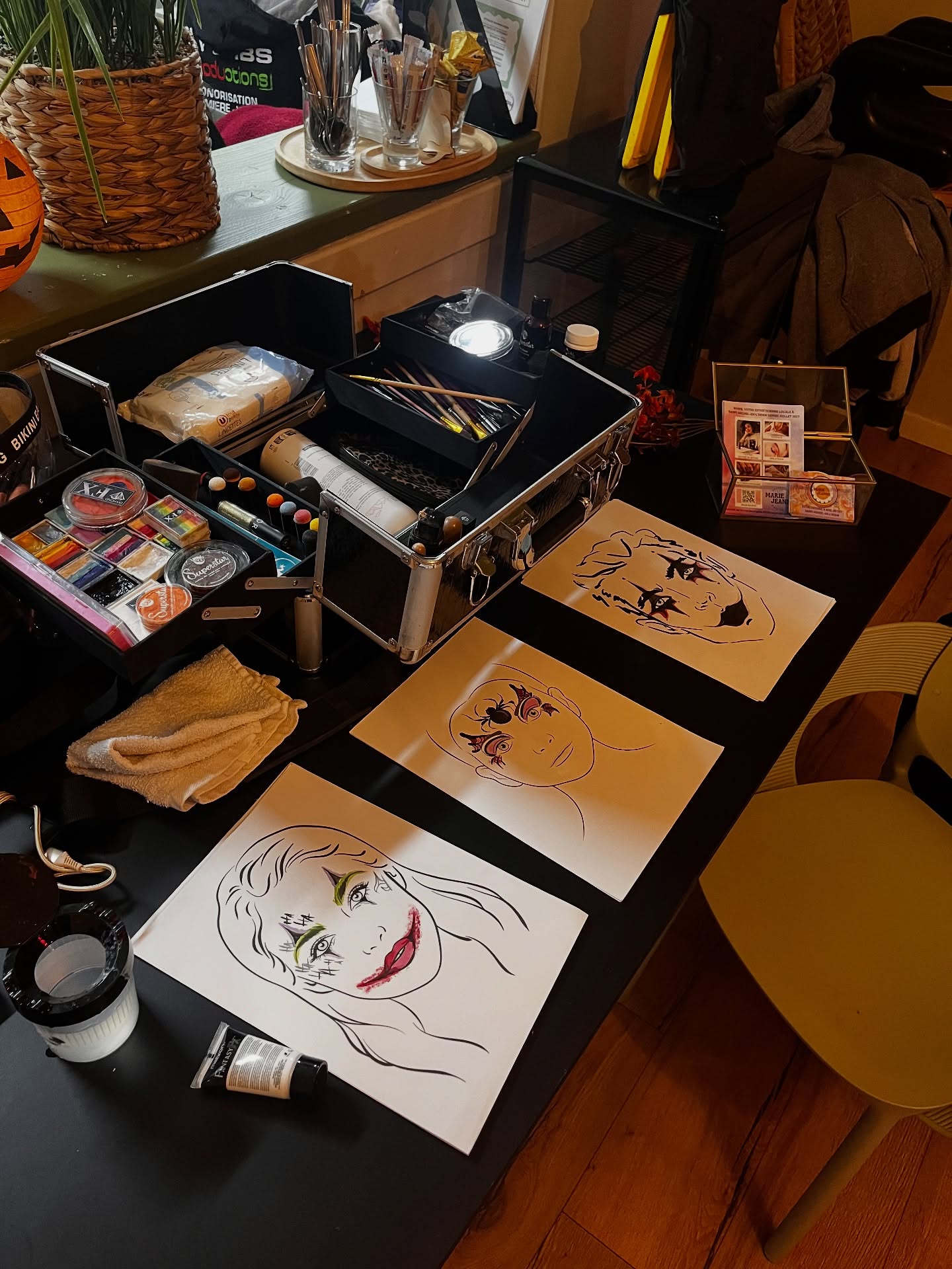 maquillage halloween stand materiel dessins mainsdemarie vendee