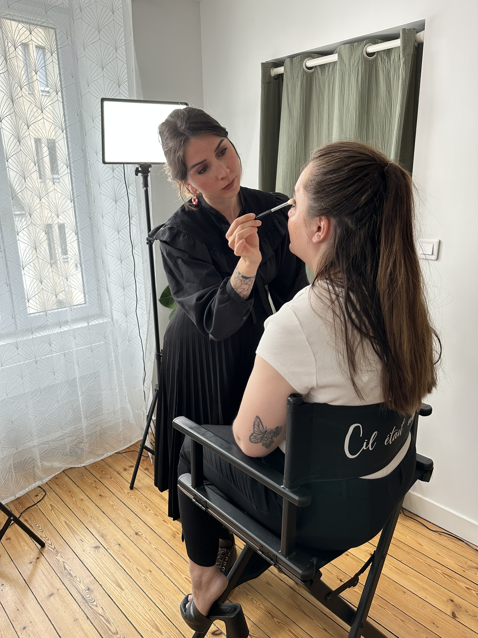 Détail maquillage yeux mariée Vendée du Sud